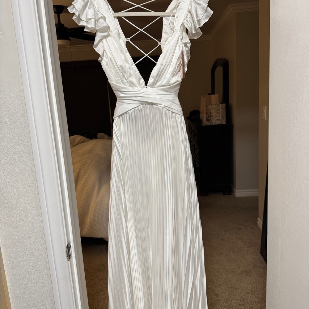 Elegant White Ruffled Dress